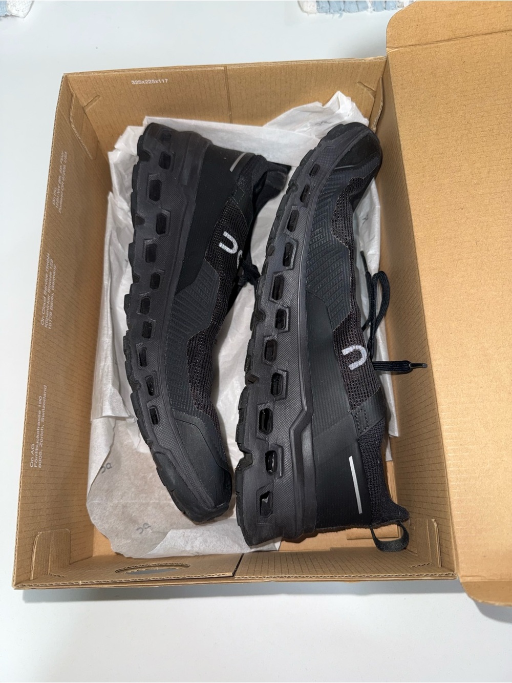 Like new On Running Cloudultra 2 All Black Trail Shoes Mens 9.5